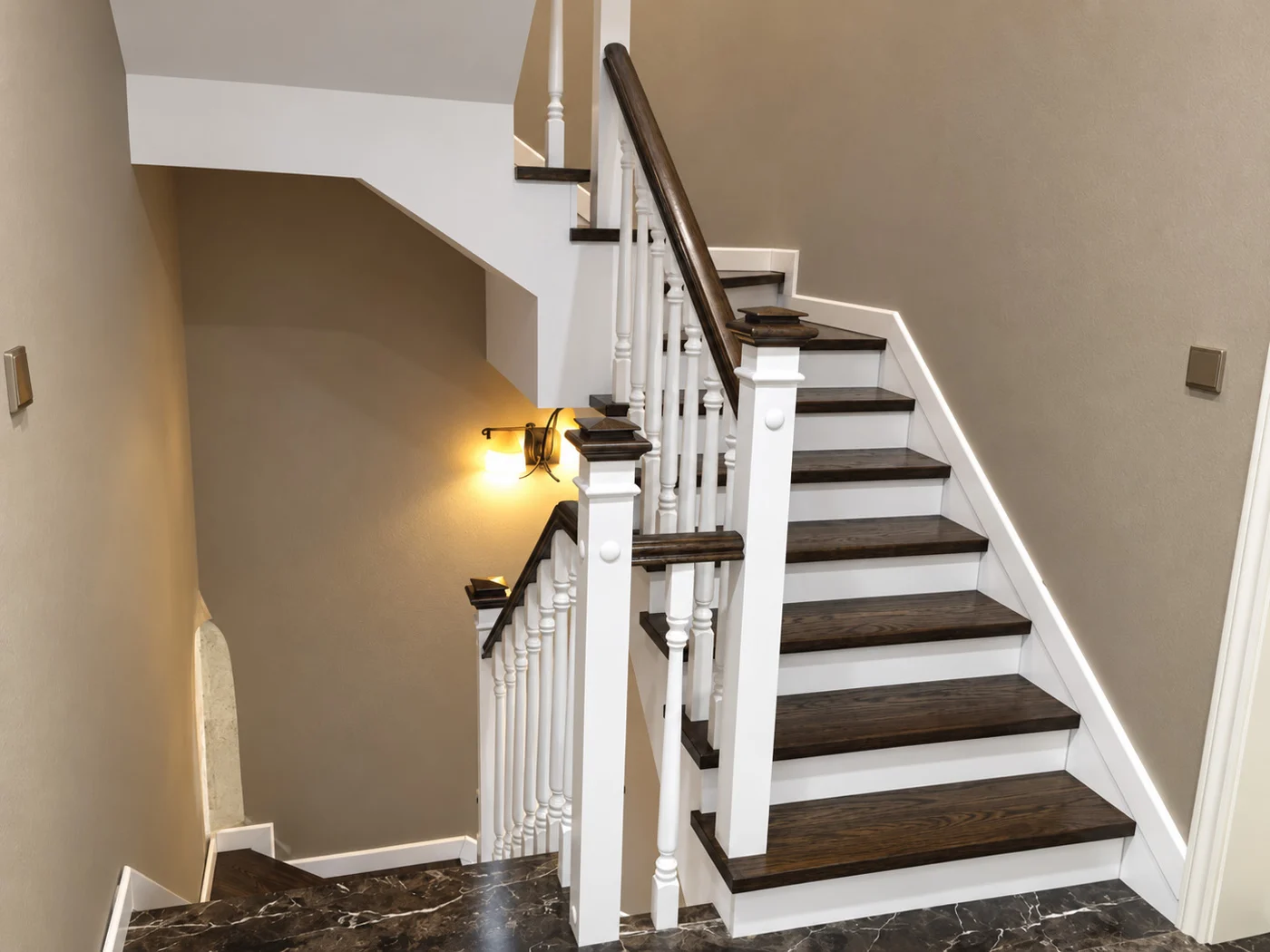 Straight solid wood staircase